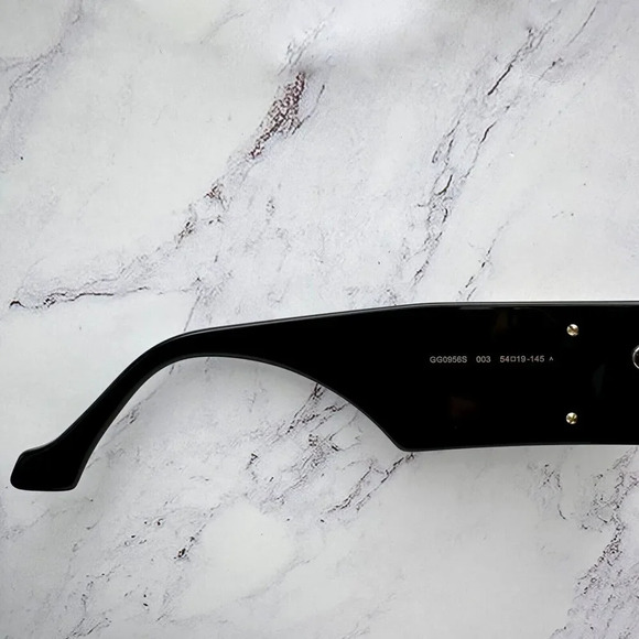 New GUCCI Sunglasses - Picture 7 of 16